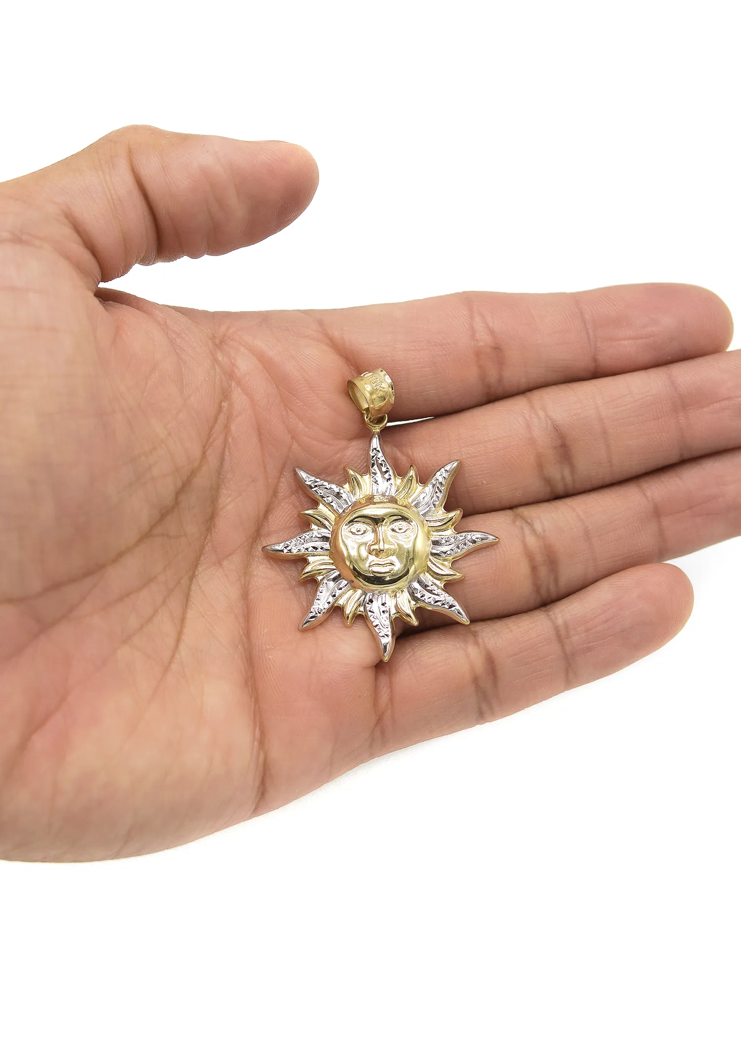 10K Gold Sun Pendant | 4.3 Grams