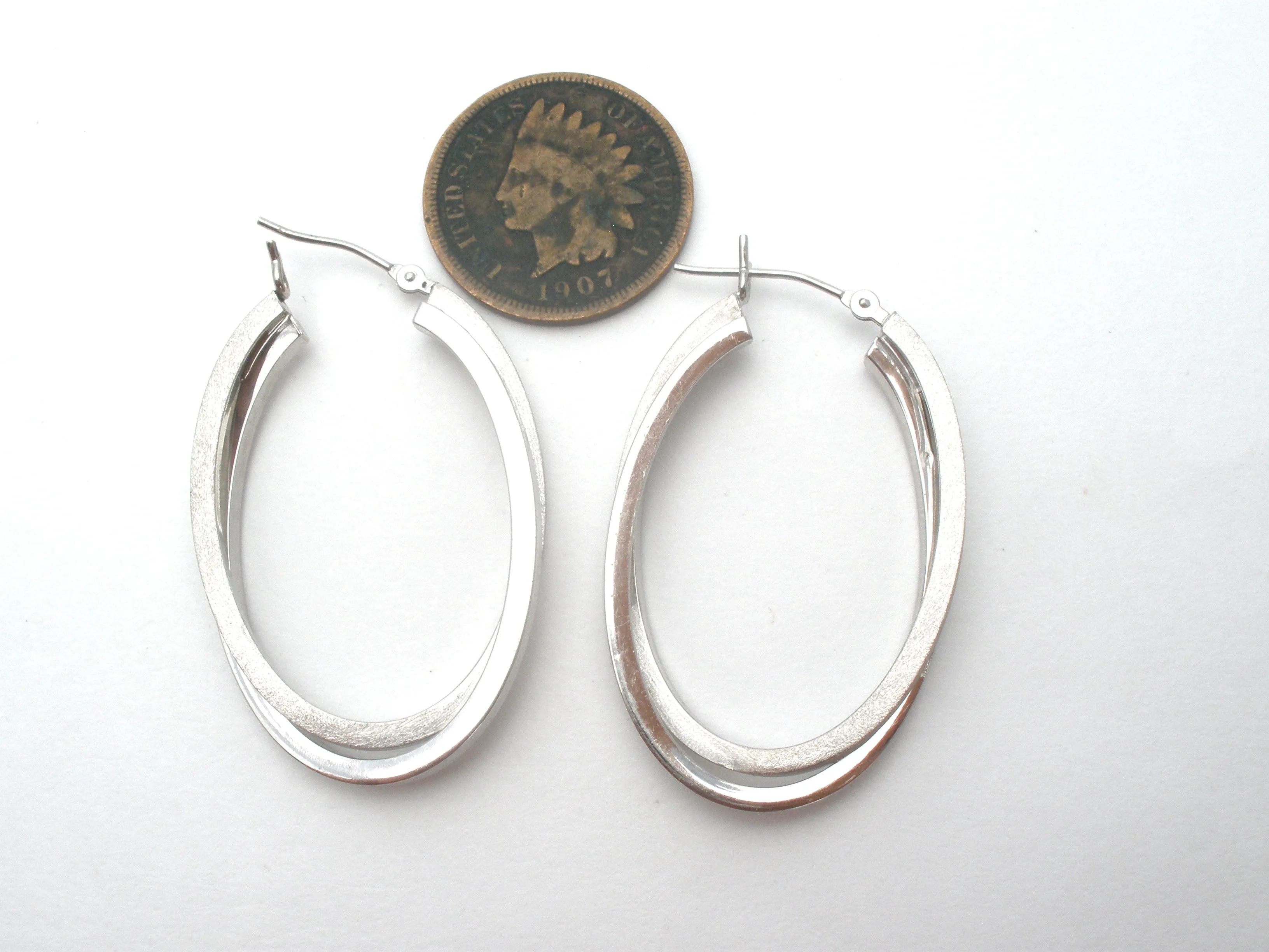 14K White Gold Hoop Earrings Oval Vintage