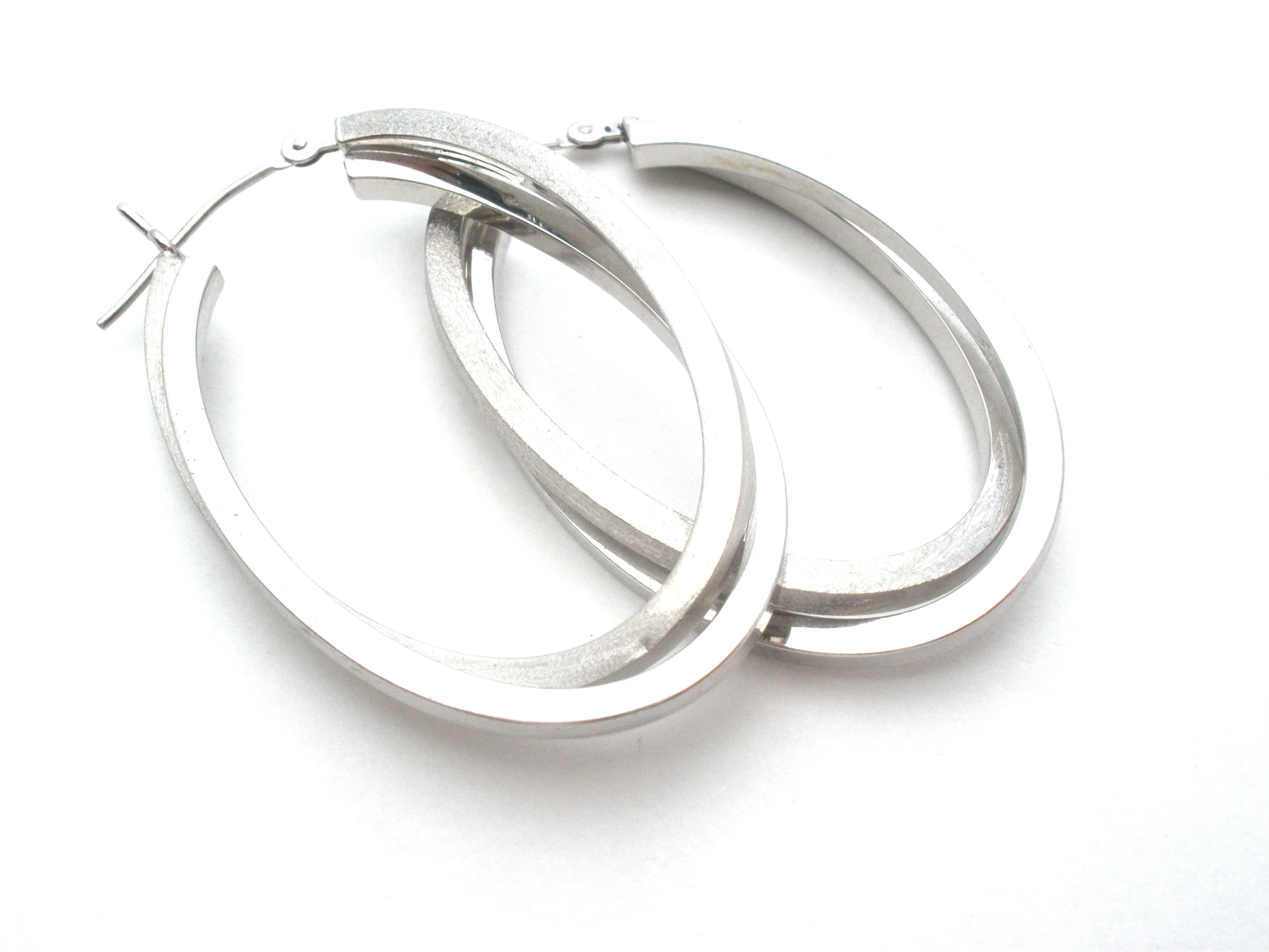 14K White Gold Hoop Earrings Oval Vintage