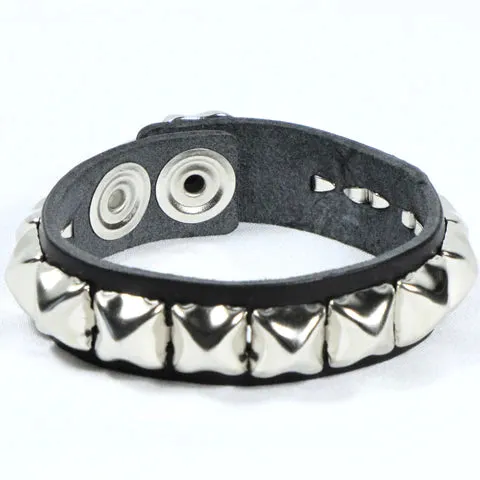 Black Leather Bracelet w/ 1 Row of Silver Pyramid Studs and Skull Snap