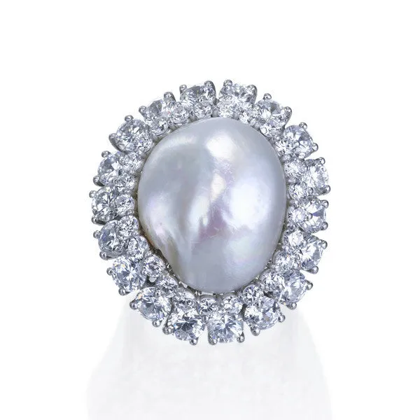 Pearl & Diamond Platinum Ring