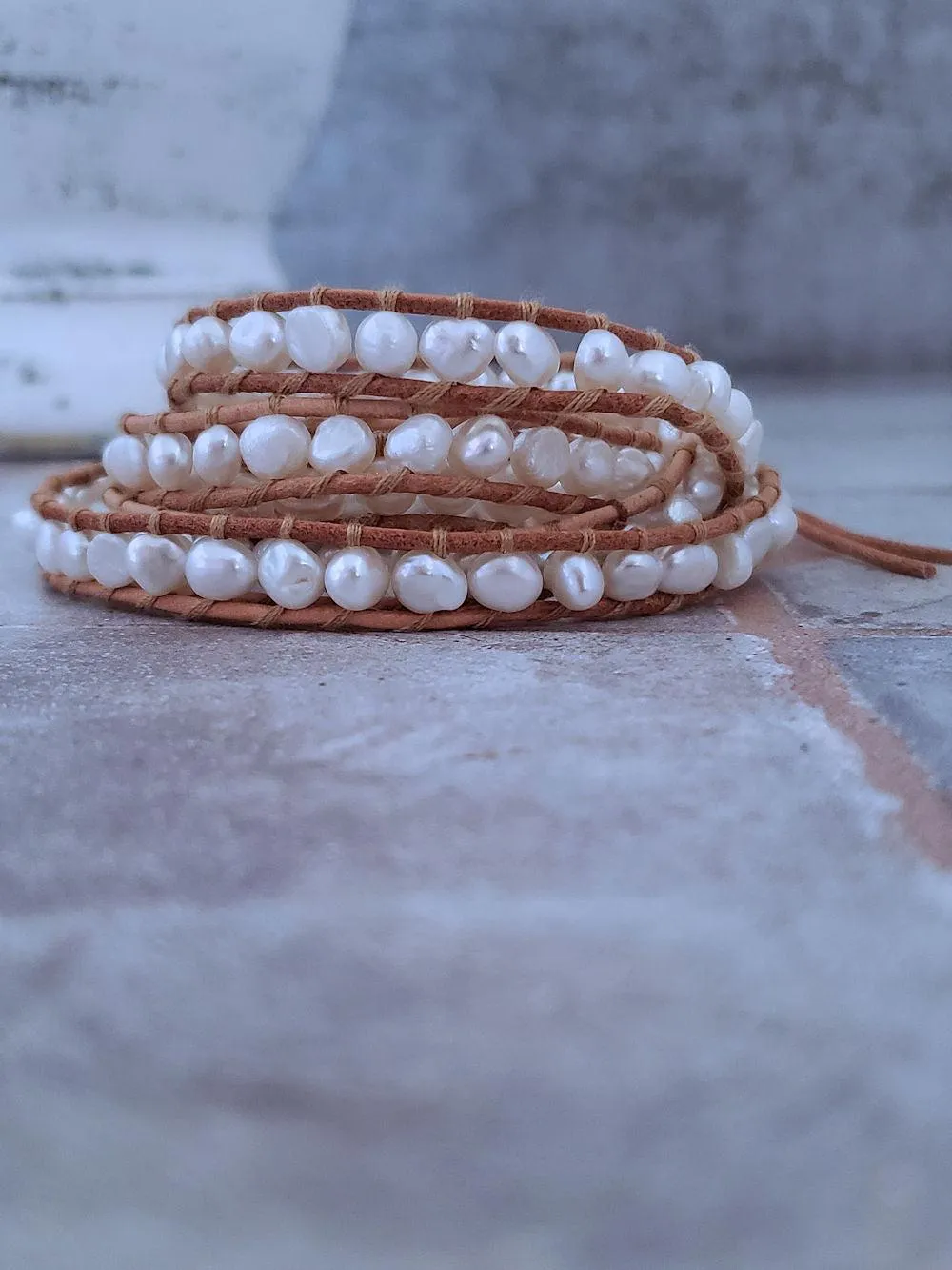 Pearl and Leather Bracelet - White Pearls