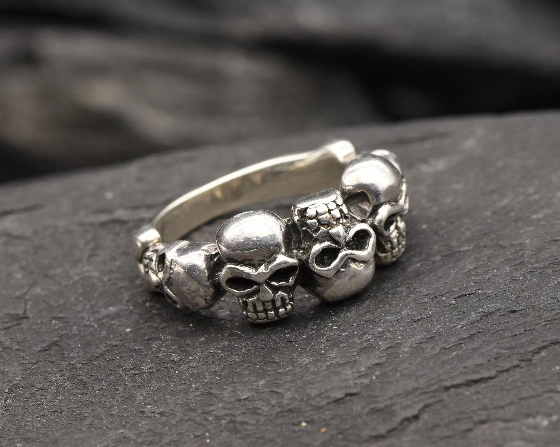 Silver Skulls Ring - Skull Head Ring - Silver Gothic Ring