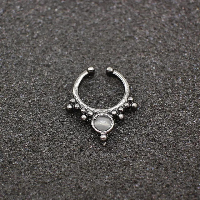 Trendy crystal Fake septum Piercing nose ring Black Hoop nose For Women faux body clip Rings clicker non Body Jewelry wholesale