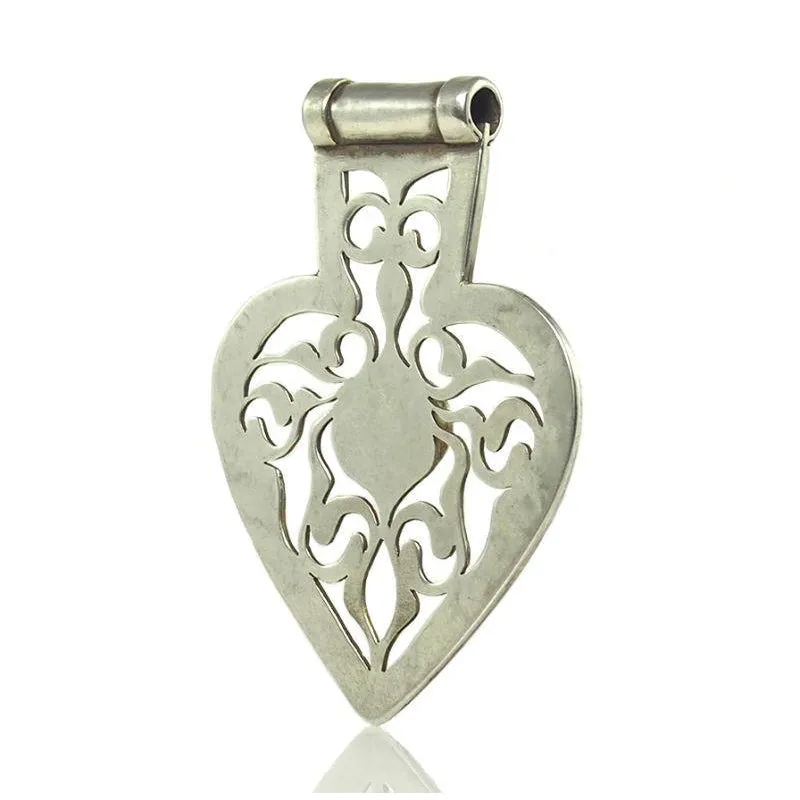 Turkmen Asyk Heart/Cordiform Pendants 2