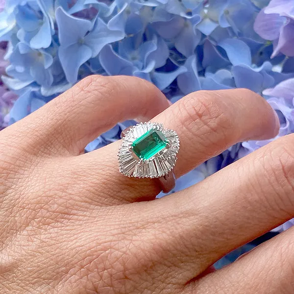 Vintage Emerald & Diamond Ring